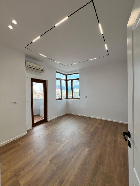 1+1 Apartment for Sale – Rruga Irfan Tomini, Tirana e Re - Image 3