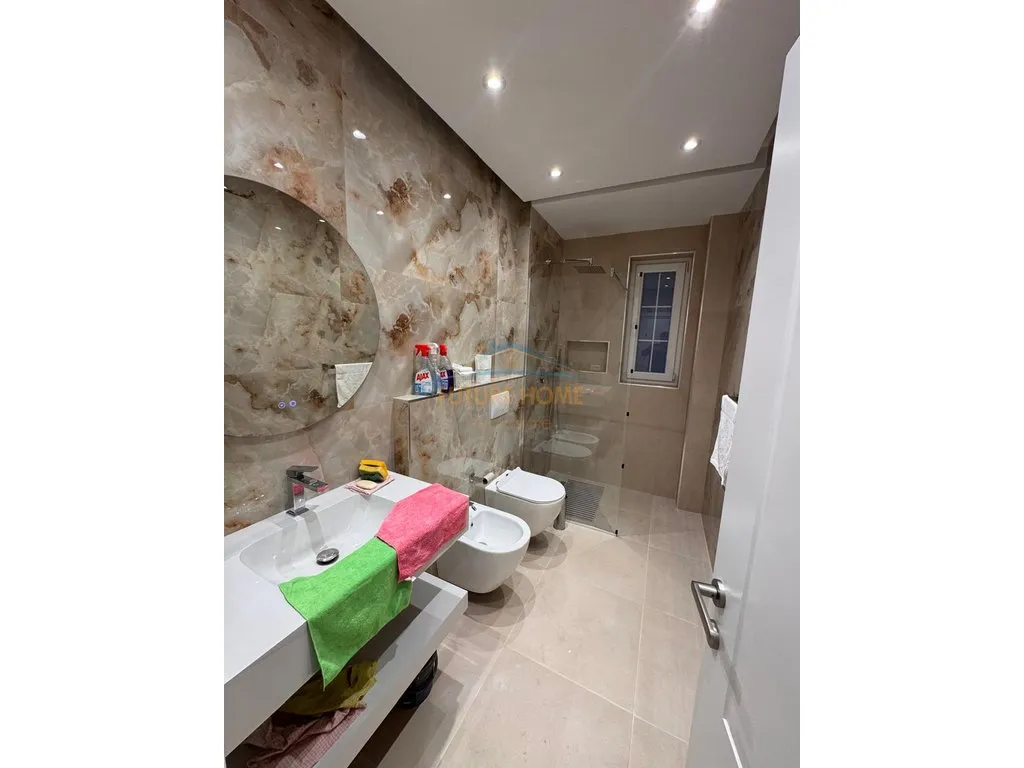 Disponojme apartament 2+1 me Qera, Rruga Sulejman Pasha Tirane - Foto 7