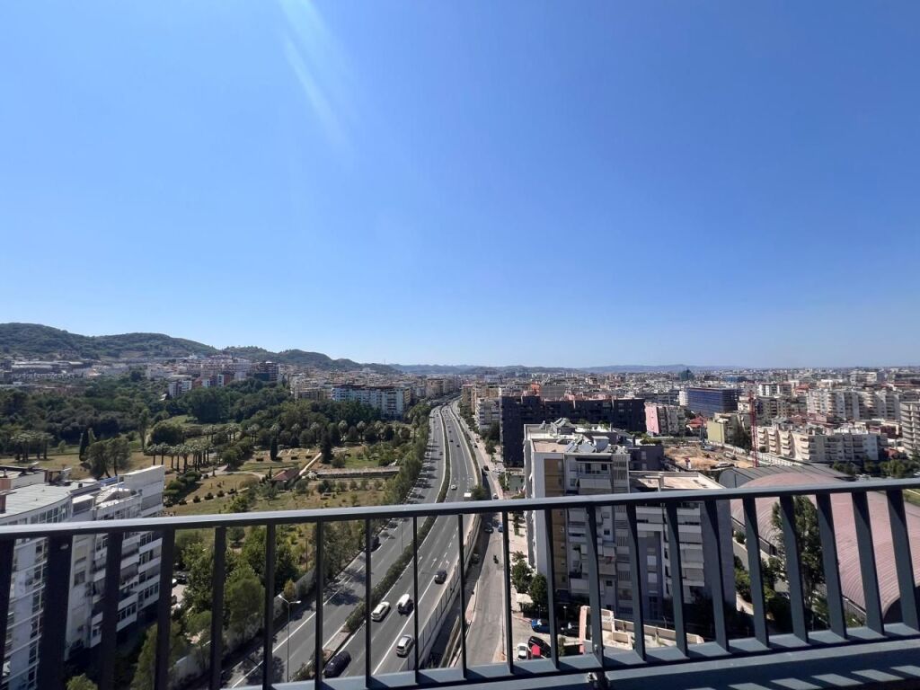 2+1+2 Apartment for Sale in Lake View, 3700 Euro/m2 - Image 2