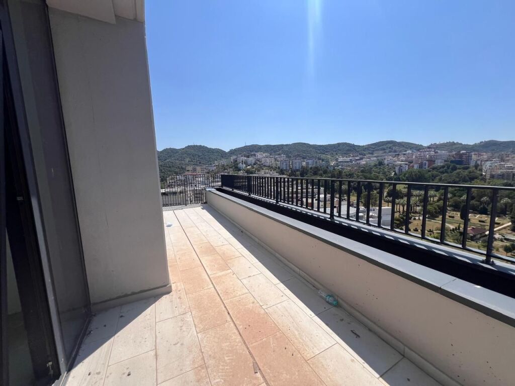 2+1+2 Apartment for Sale in Lake View, 3700 Euro/m2 - Image 3