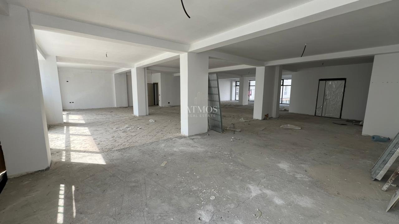 BUSINESS SPACE FOR SALE AT ISH PARKU - Image 2