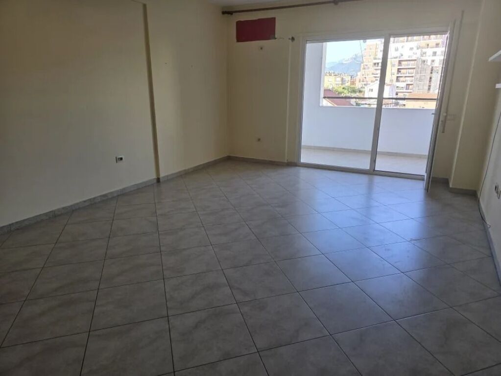 2+1 Apartment for Rent, Rruga Bardhyl - Image 3
