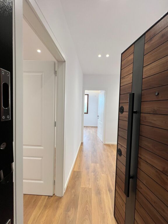 2+1 Apartment for Sale – Rruga Irfan Tomini, Tirana e Re - Image 9