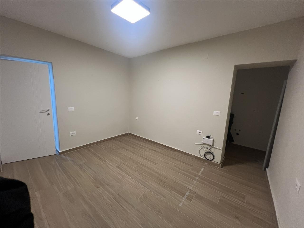 Office space / clinic for rent at Sheshi Wilson - Image 3