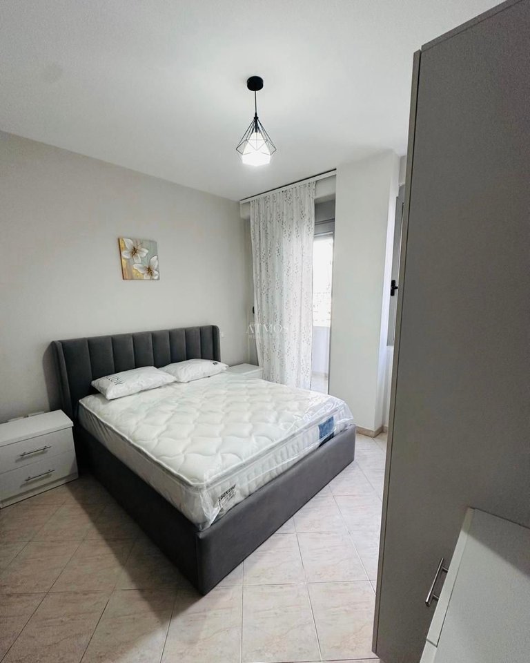 1+1 Apartment at Stadiumi Dinamo - Image 5