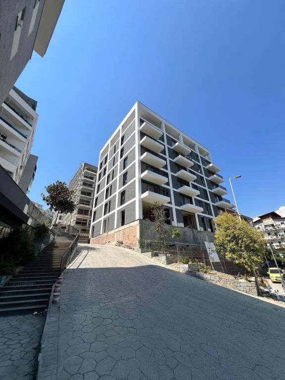 2+1+2 Apartment for sale, Kopshti Zologjik - Image 2