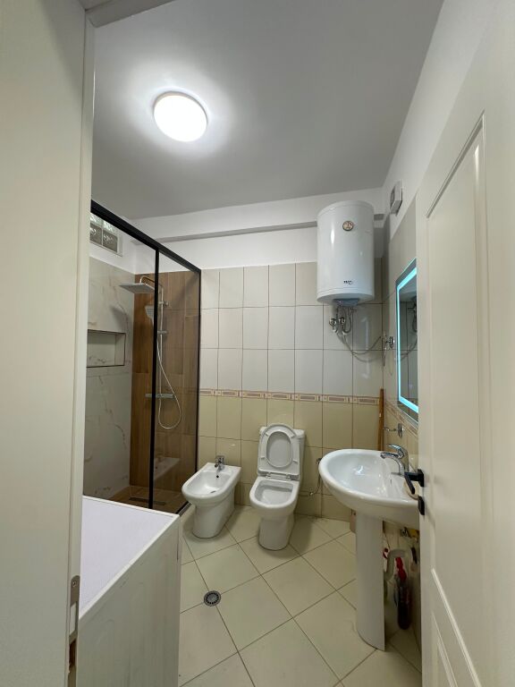2-bedroom Apartment for rent – Kopshti Botanik Zoologjik - Image 7