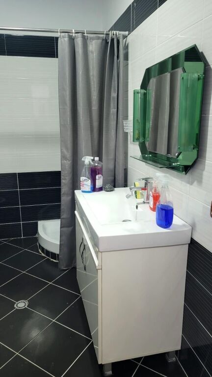 1+1 Apartment for Rent in Astir, 45,000 Lek/month - Image 5