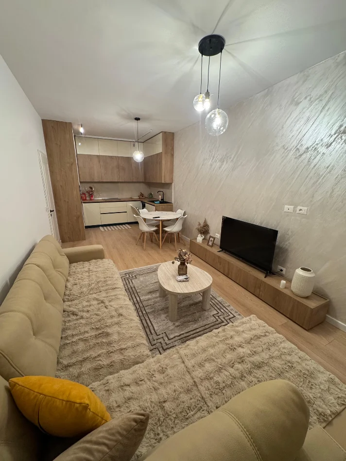 2-bedroom Apartment for rent – Sheshi Skenderbej (Qender) - Image 7