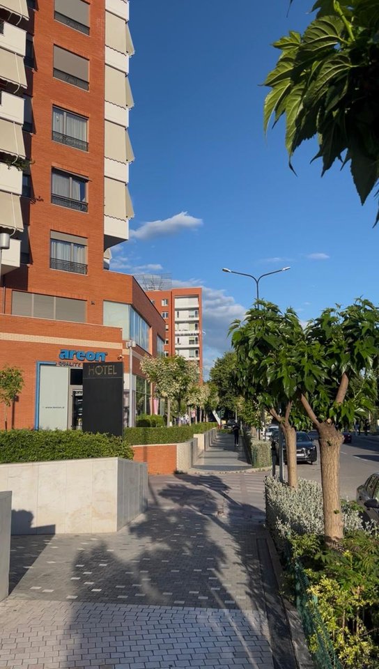 PRESTIGIOUS 3+1+2 APARTMENT FOR SALE AT KOMPLEKSI DELIJORGJI - Image 3