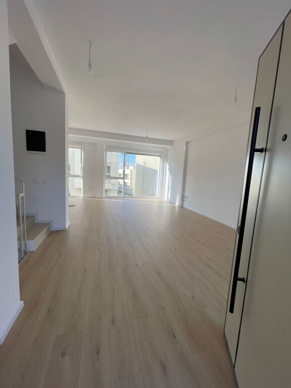 4-bedroom Villa for sale – Farkë - Image 3