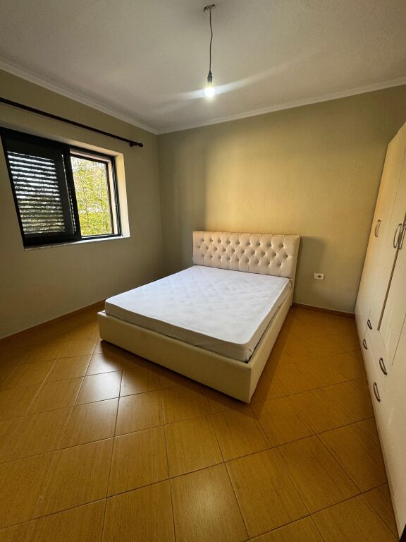 1-bedroom Apartment for rent – Rruga Kongresi Manastirit - Image 4