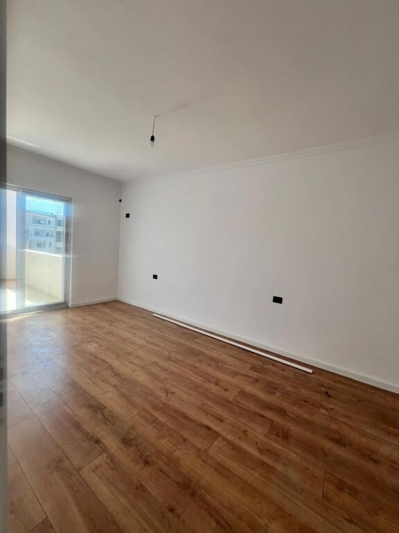 1+1 Apartment for Sale at Vasil Shanto, 135,000 Euro - Image 3