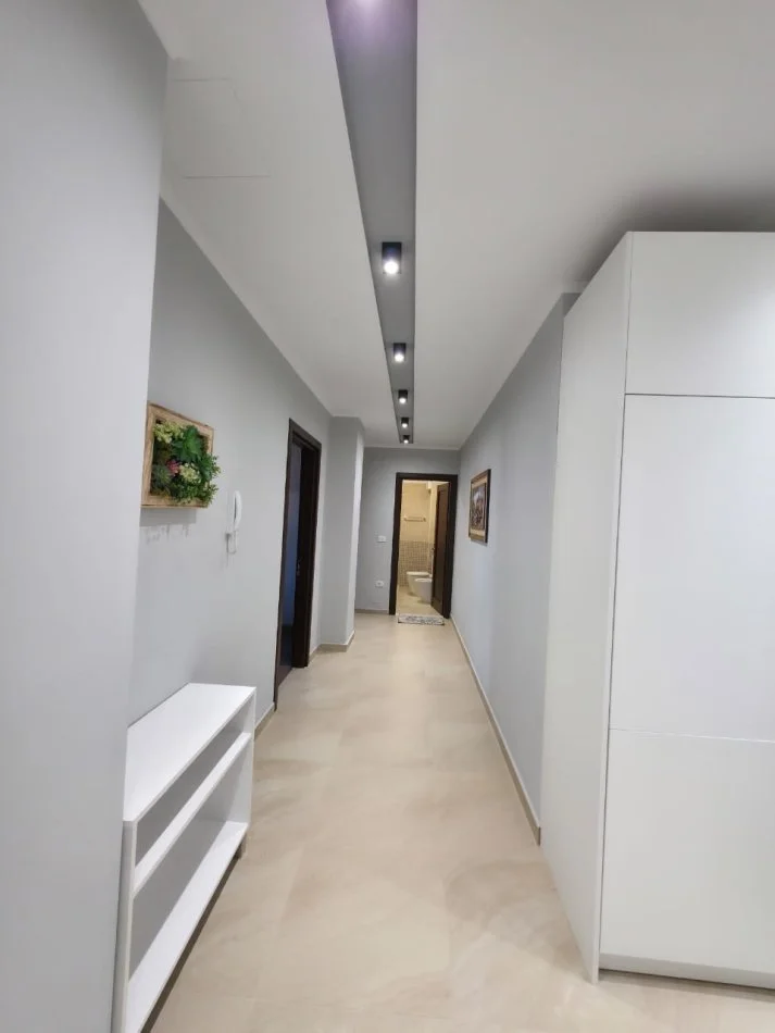 2-bedroom Apartment for sale – Kopshti Botanik - Image 5