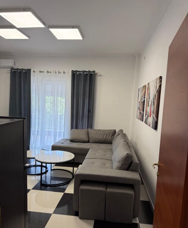 1+1 Apartment for Rent – Rruga Xhanfize Keko - Image 2