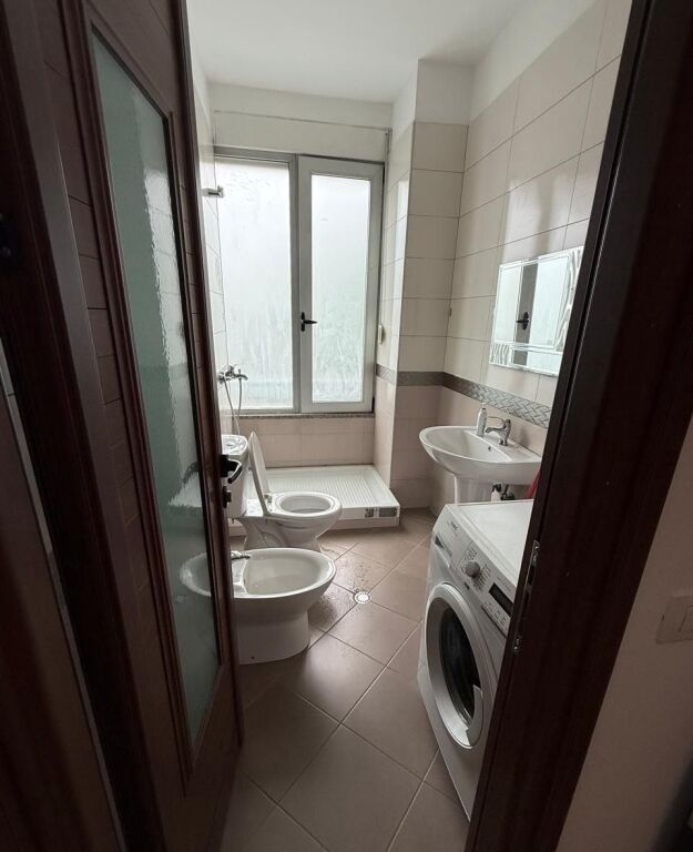 1+1 Apartment for Rent – Rruga Xhanfize Keko - Image 5