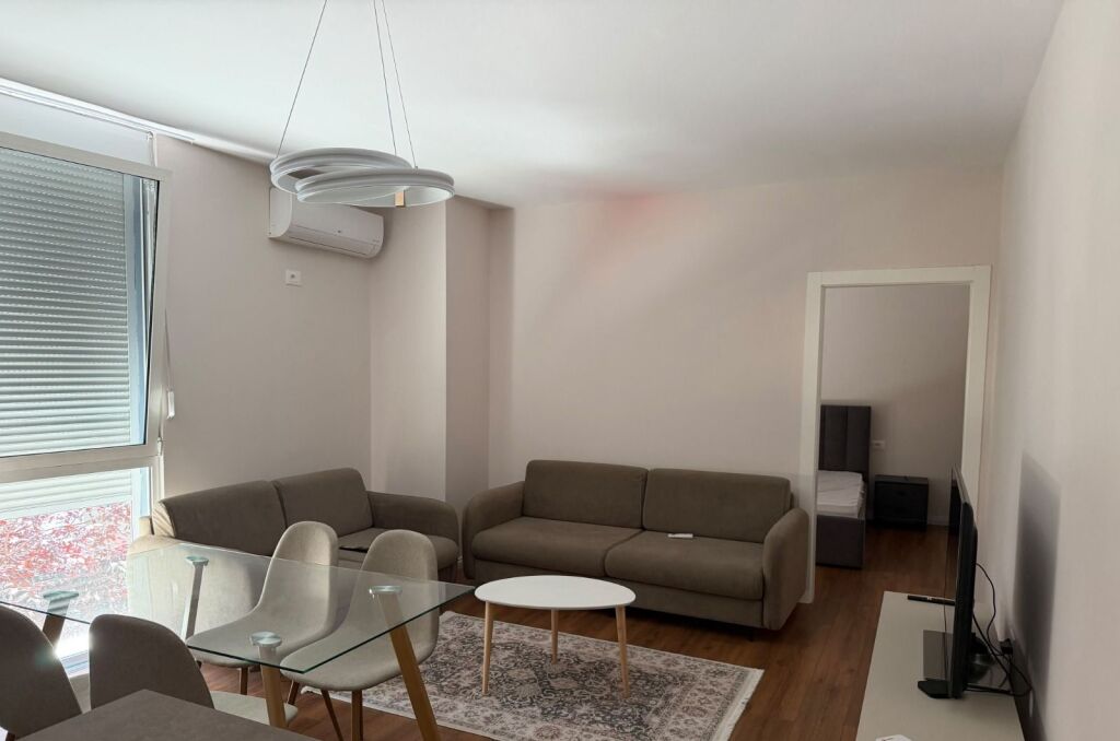 2+1 Apartment for Rent, Rruga e Barrikadave - Image 2
