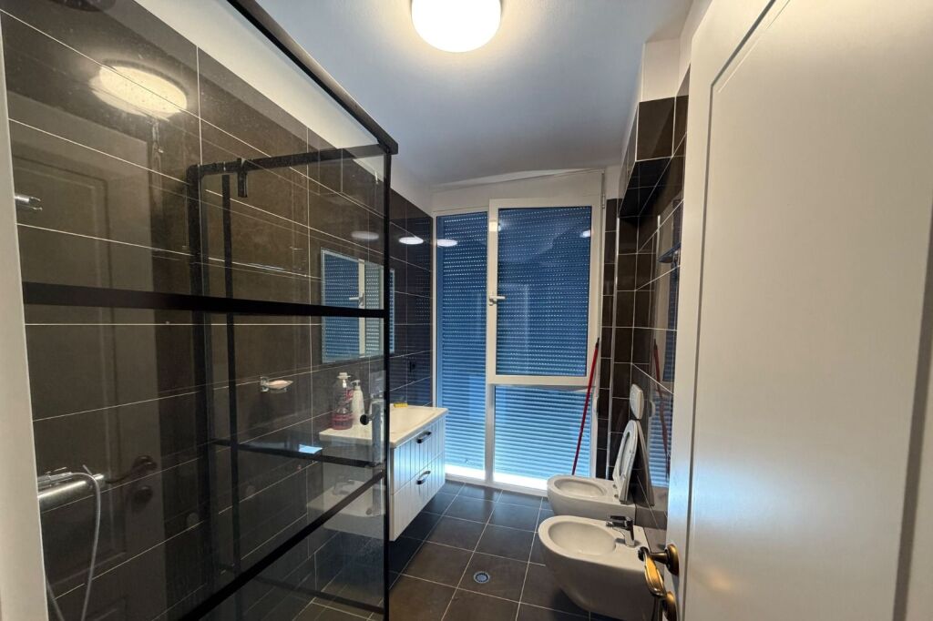 2+1 Apartment for Rent, Rruga e Barrikadave - Image 3