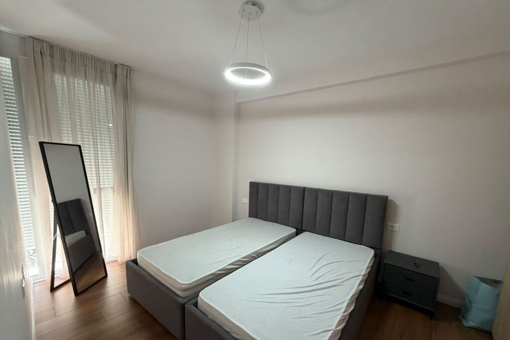 2+1 Apartment for Rent, Rruga e Barrikadave - Image 5