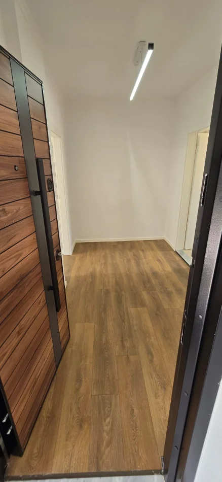 1-bedroom Apartment for sale – Rruga Ndre Mjeda - Image 2