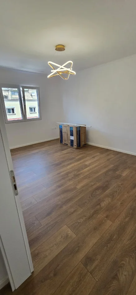 1-bedroom Apartment for sale – Rruga Ndre Mjeda - Image 3