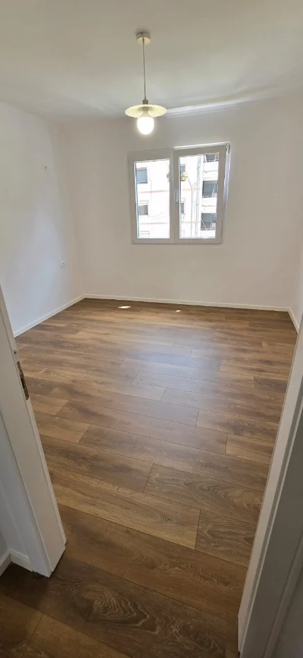 1-bedroom Apartment for sale – Rruga Ndre Mjeda - Image 4