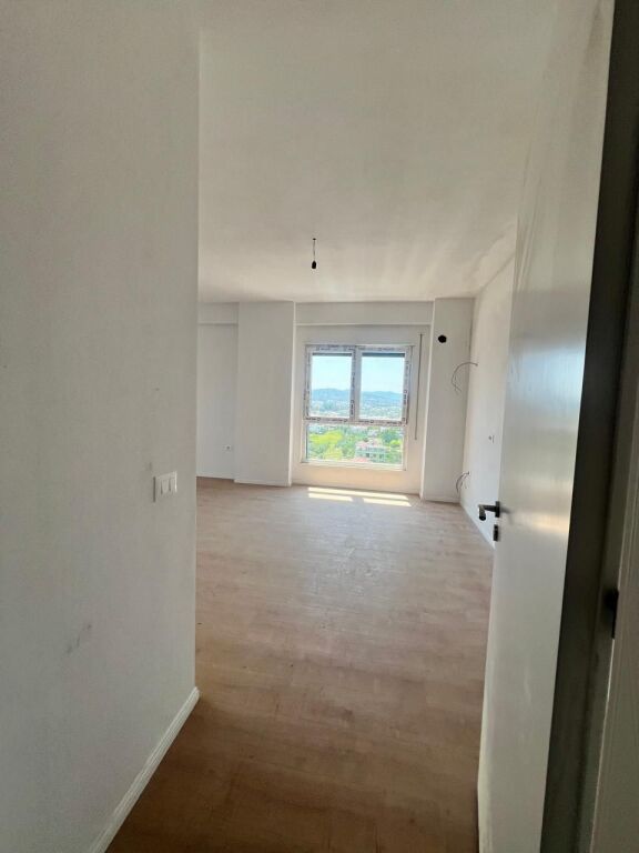 2+1+2 Apartment for Sale in Kamez - Bargain Price - Image 2