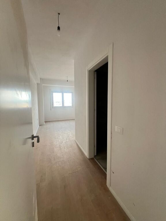 2+1+2 Apartment for Sale in Kamez - Bargain Price - Image 5
